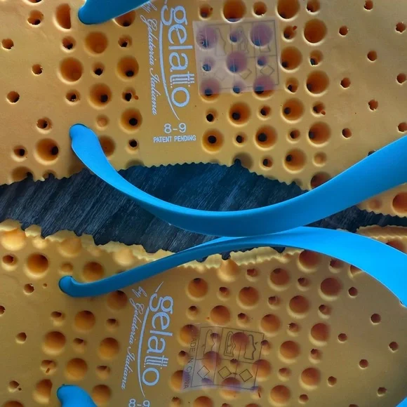NWT Women’s Gelatto Flip Flops - Orange and Blue (Italian Brand) - Picture 4 of 7